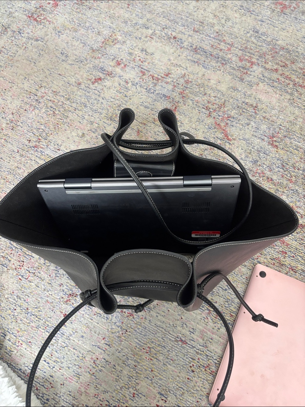 Yuzefi Large Mochi Black Tote - Picture 10 of 13
